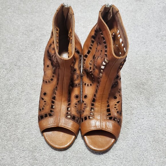 RON WHITE Italian Laser Cut-Out Peep Toe Ankle Booties Boots Brown Women's 39, 8 - Picture 2 of 11